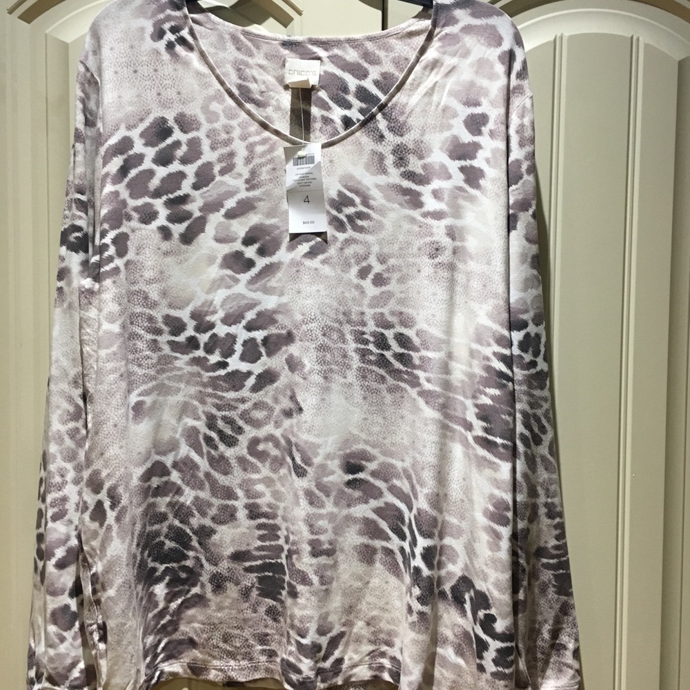 Chico’s Top Size 4 NWT